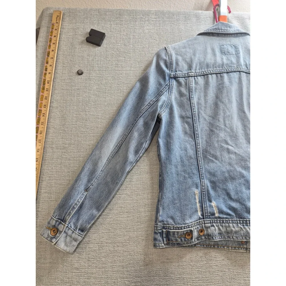 Old Navy Trucker Jacket Womens Medium Blue Cotton Distressed Casual Button Front